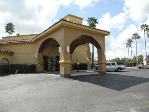 Motel Plaza Inn & Suites