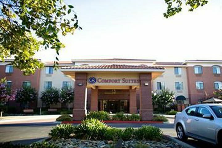 Hotel Comfort Suites Uc Davis
