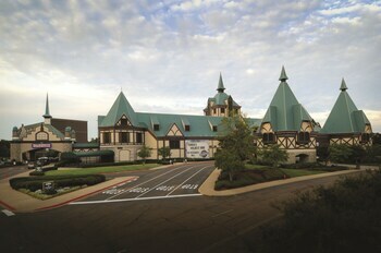 Tunica Roadhouse Casino & Hotel