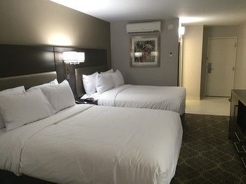 Hotel University Inn And Conference Center