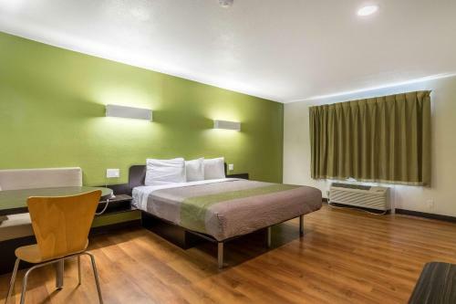 Motel 6 Redlands