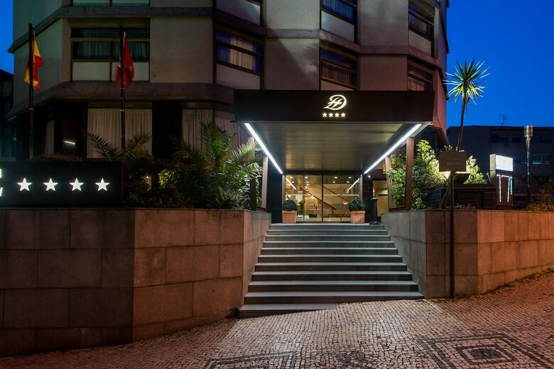 Hotel Dom Henrique - Downtown