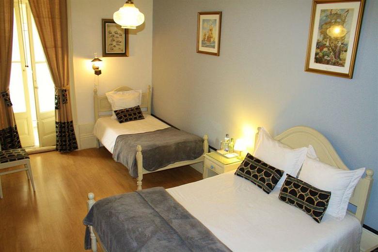 Hostal Guest House Alvares Cabral