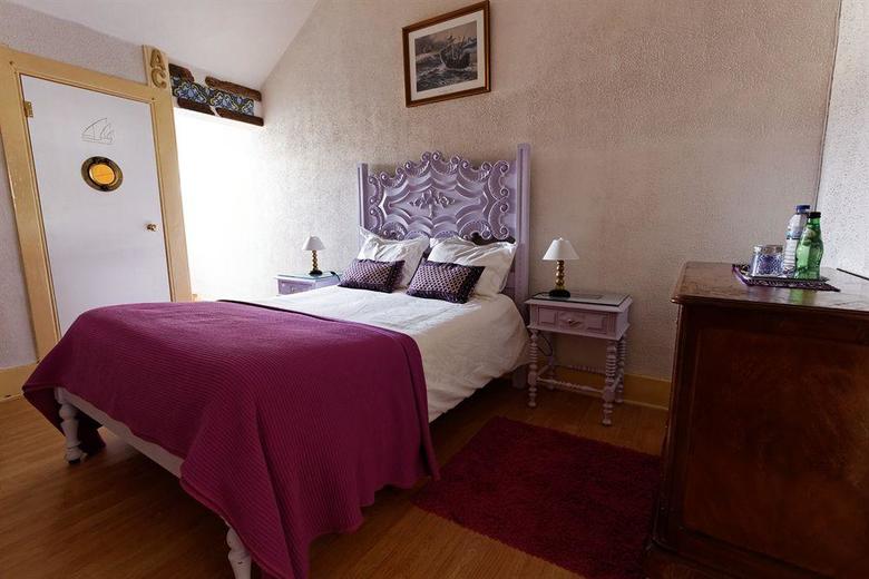 Hostal Guest House Alvares Cabral