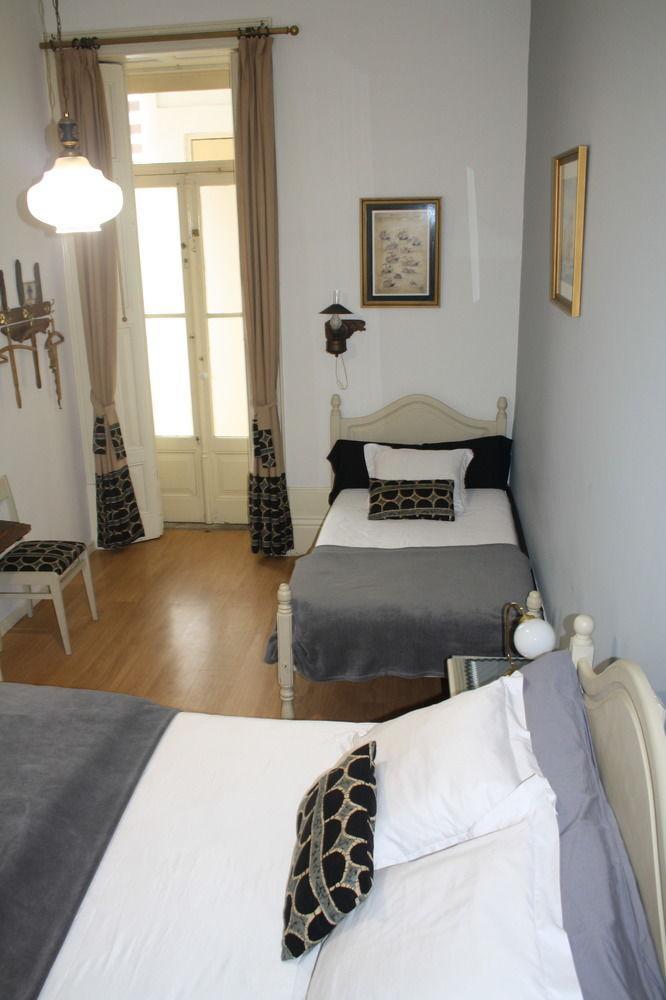 Hostal Guest House Alvares Cabral
