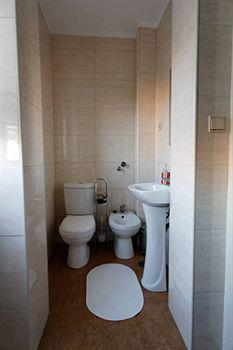 Hostal Guest House Alvares Cabral