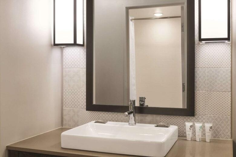 Hotel Baymont Inn And Suites Kodak