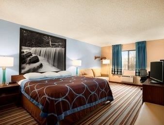 Hotel Super 8 Pittsburg Ks
