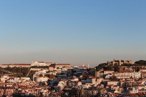 Hostal The Independente Suites & Terrace
