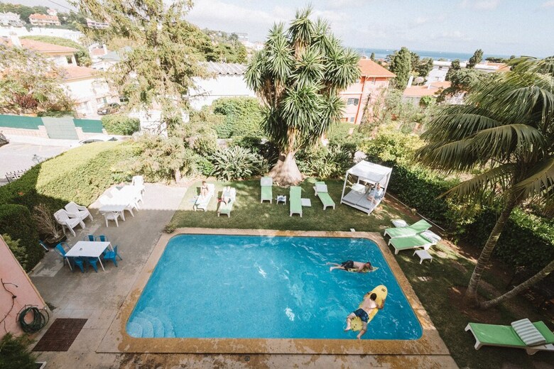 Albergue Nice Way Cascais & Surf Camp