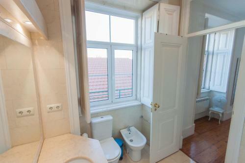 Traveling To Lisbon Chiado Apartments