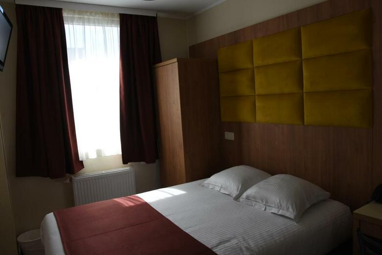 Sun Hotel