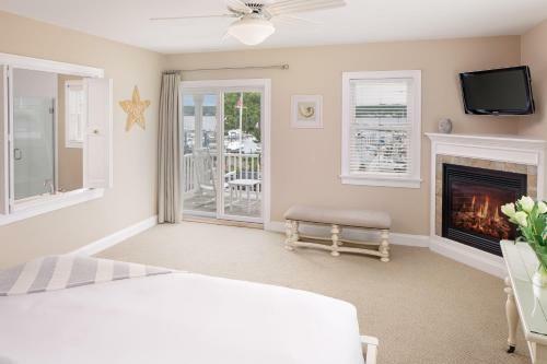 Bed & Breakfast Inn At Harbor Hill Marina