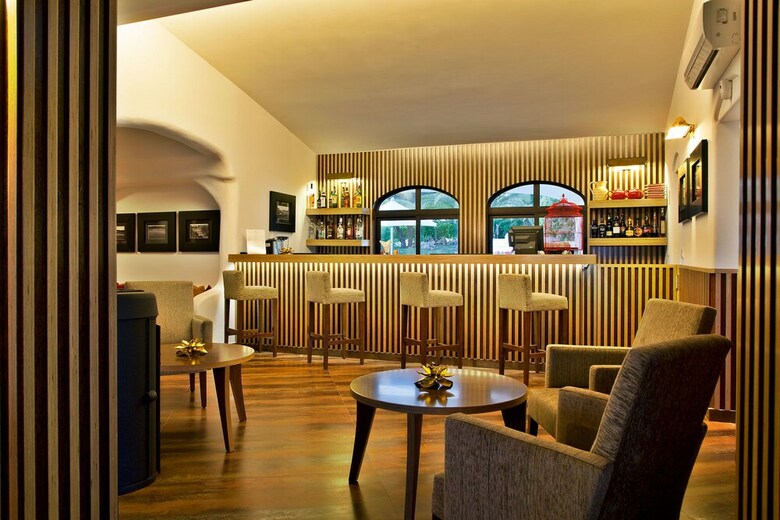 S�o Rafael Villas, Apartments & Guesthouse