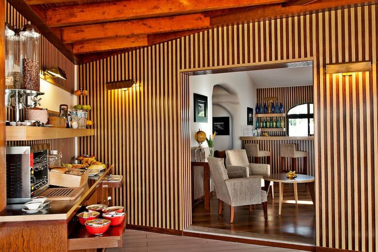 S�o Rafael Villas, Apartments & Guesthouse
