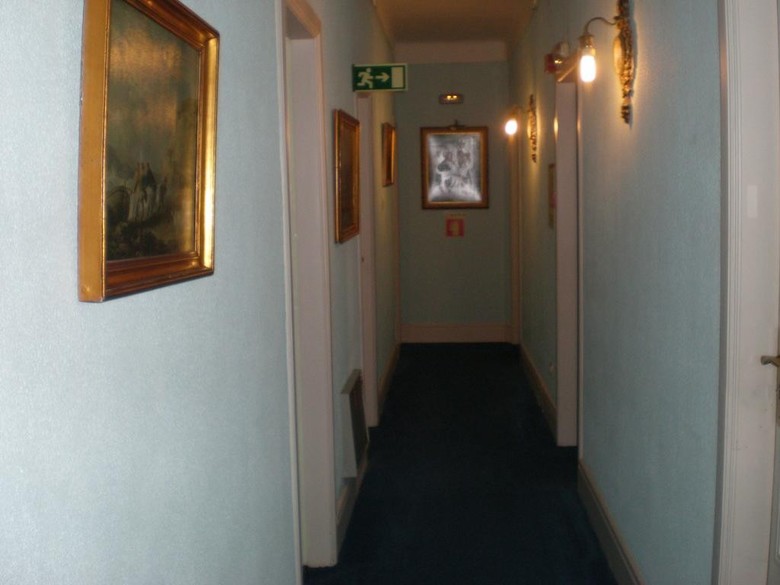 Residencia Lis B&B And Parking