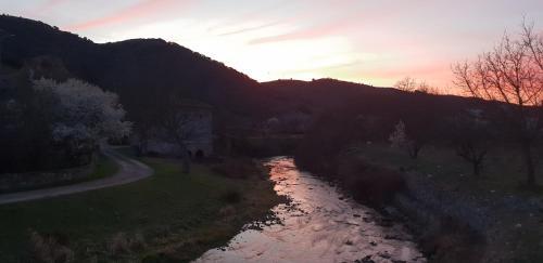 Agroturismo Valle Del R�o Piedra