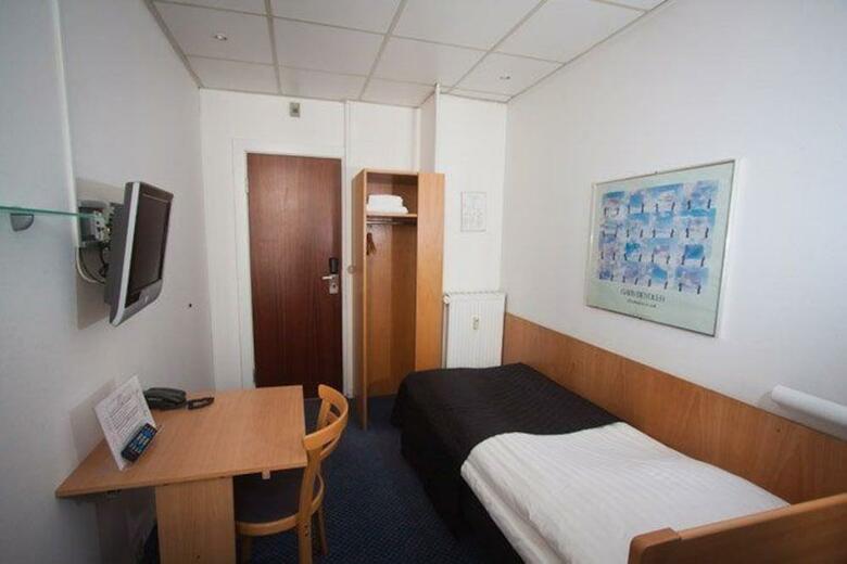 Saga Hotel