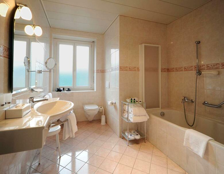 Best Western Hotel Bellevue Au Lac