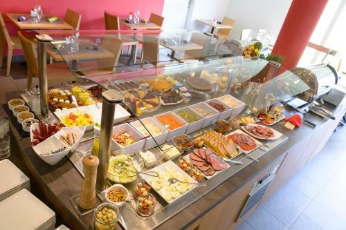 Best Hotel Reims Croix Blandin