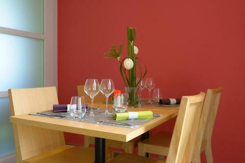 Best Hotel Reims Croix Blandin
