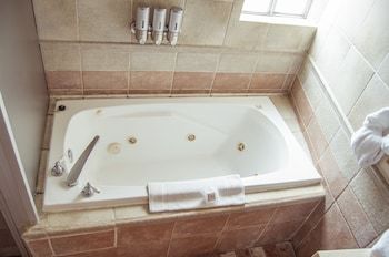 Hotel Americas Best Value Inn - Posada El Rey Sol