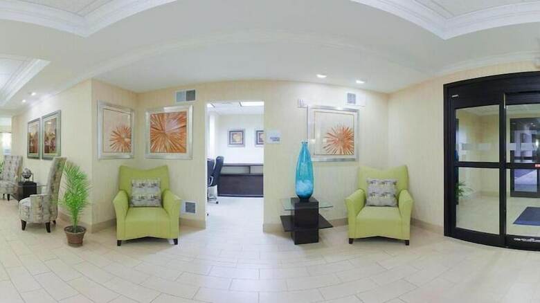 Holiday Inn Express Hotel & Suites Lebanon