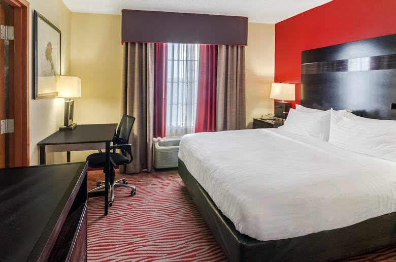 Holiday Inn Express Hotel & Suites Vinita