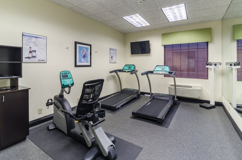 Holiday Inn Express Hotel & Suites Vinita