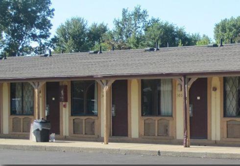 Motel Kensington Inn - Howell