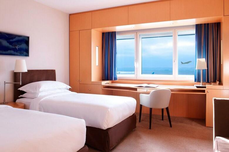 Sheraton Paris Airport Hotel Terminal