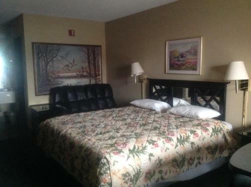 Hotel Highway Inn