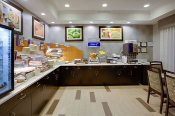 Holiday Inn Express Hotel & Suites Meadowlands Area