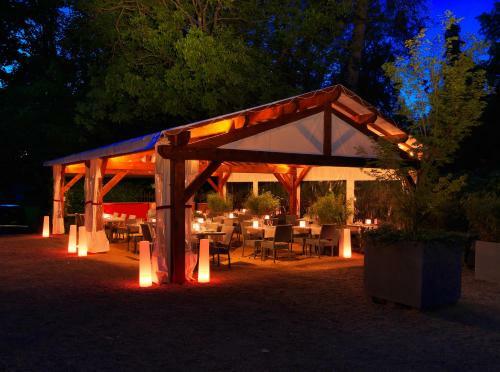 Hotel Logis - Chateau De Beauregard