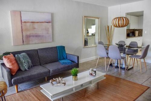 Hotel Suites At Coral Reef Resort