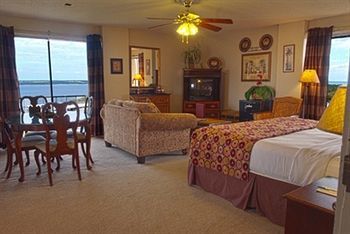 Hotel Tanglewood Resort And Conference Center