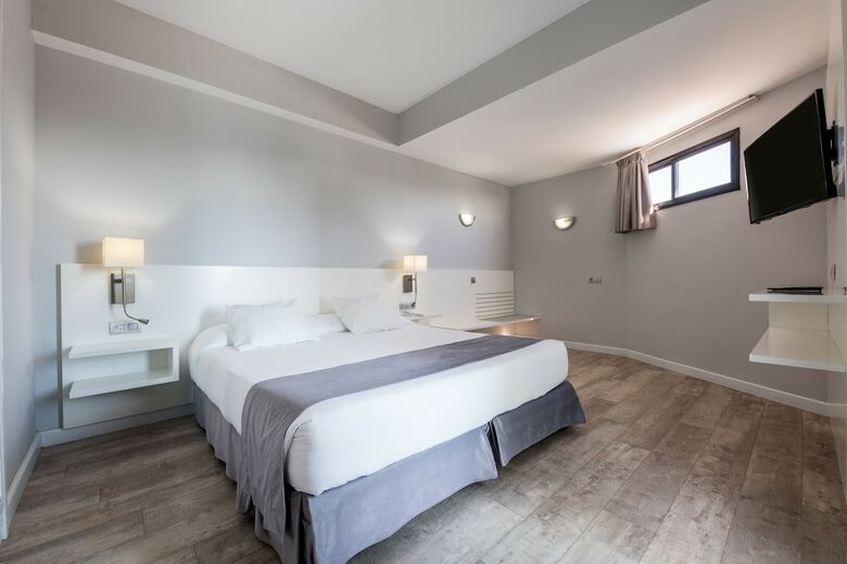 Hotel Caser�o
