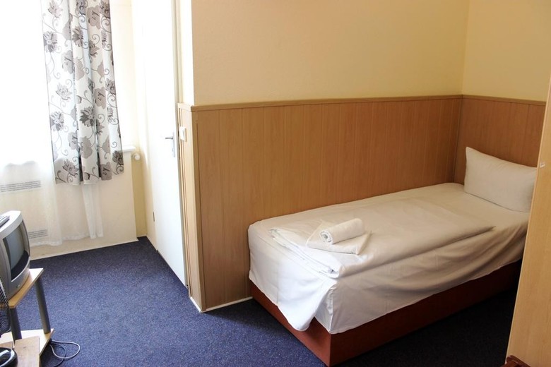 Hotel-pension Rheingold Am Kurf�rstendamm