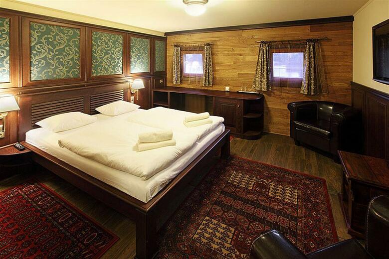 Boat Hotel Matylda