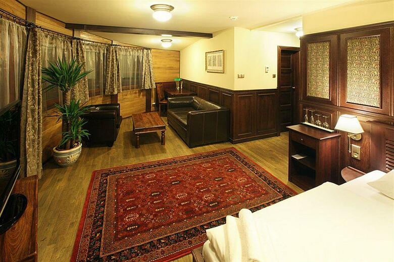 Boat Hotel Matylda
