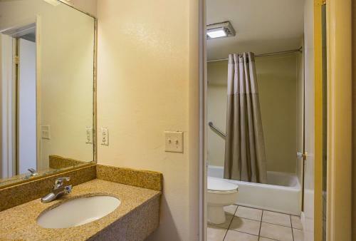 Motel Crown Inn Brinkley