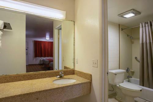 Motel Crown Inn Brinkley