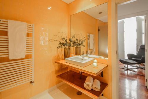 Lisbon Inside Connect - Bairro Alto Apartments