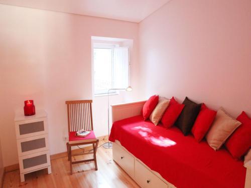 Traveling To Lisbon Castelo Apartments