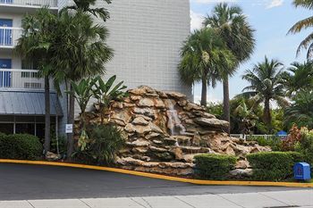Motel 6 Cutler Bay