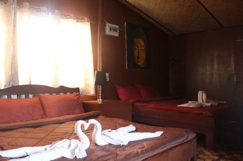 Hostal El Greco Lounge Bar Greek Restaurant Guesthouse