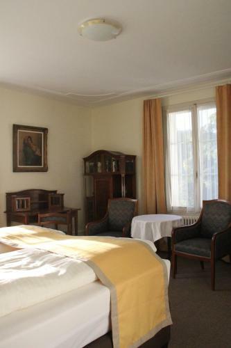Hostal Gasthaus Zum Kreuz