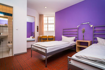Apartamentos Amstel House Hostel