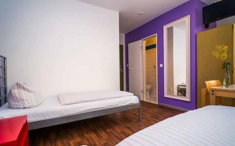 Apartamentos Amstel House Hostel
