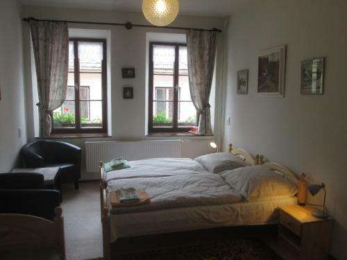 Hostal Penzion A Kavarna U Holubu